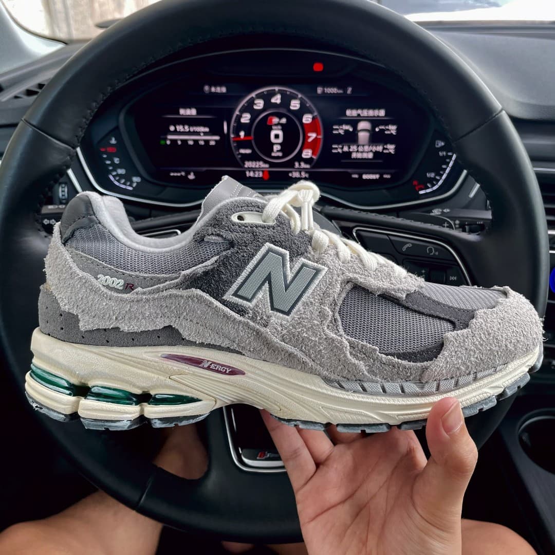 New Balance 2002R Protection Pack — Rain Cloud (полнота: D) - фото покупателя Геннадий