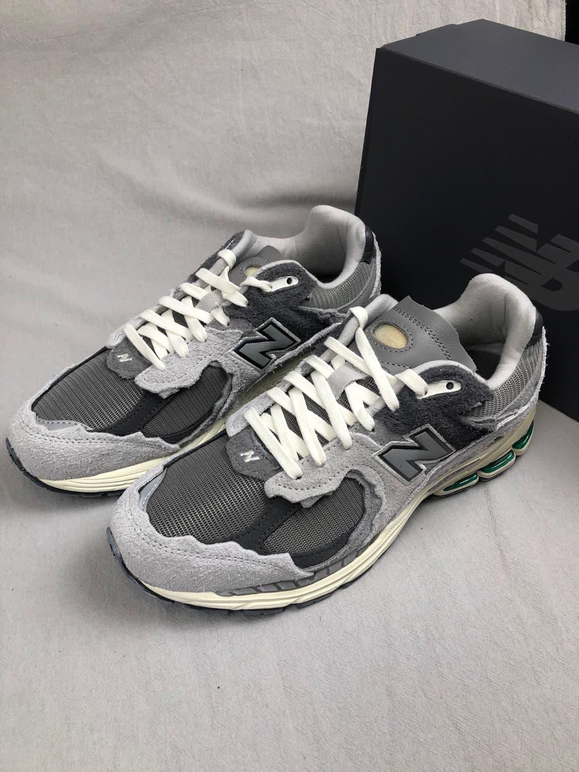 New Balance 2002R Protection Pack — Rain Cloud (полнота: D) - фото покупателя Рома