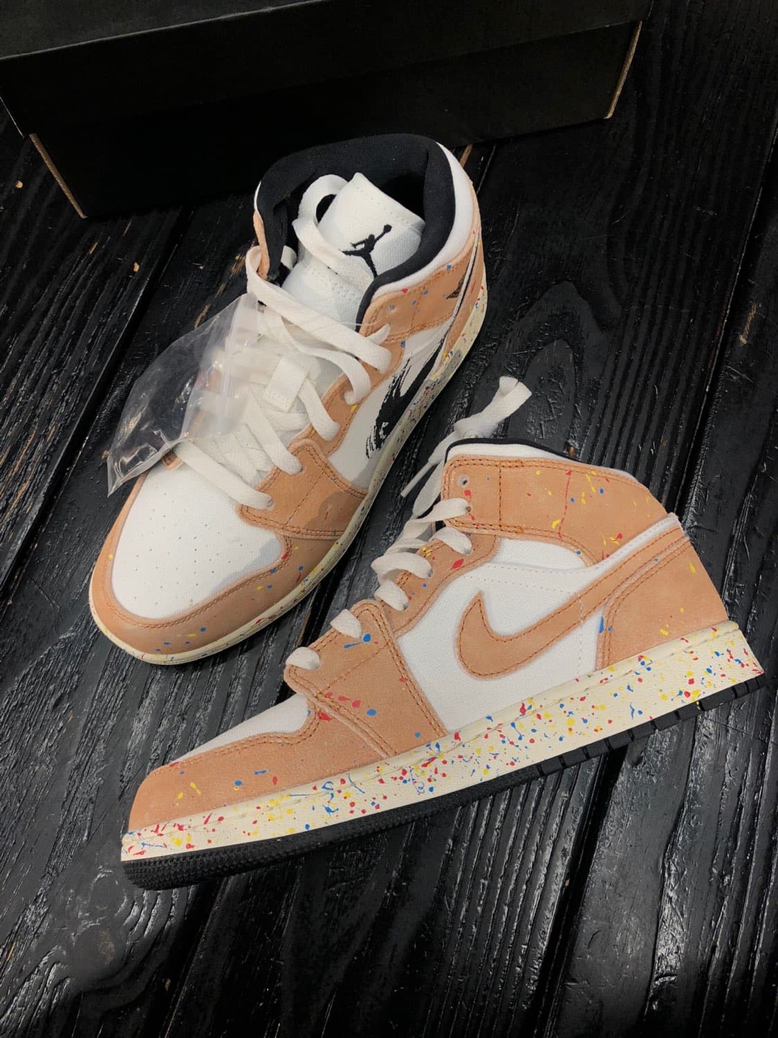 Jordan Air Jordan 1 Mid SE "Splatter" - фото покупателя Влад