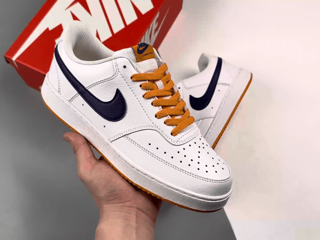 Nike Court Vision Low "White Electro Purple" - фото покупателя Денис