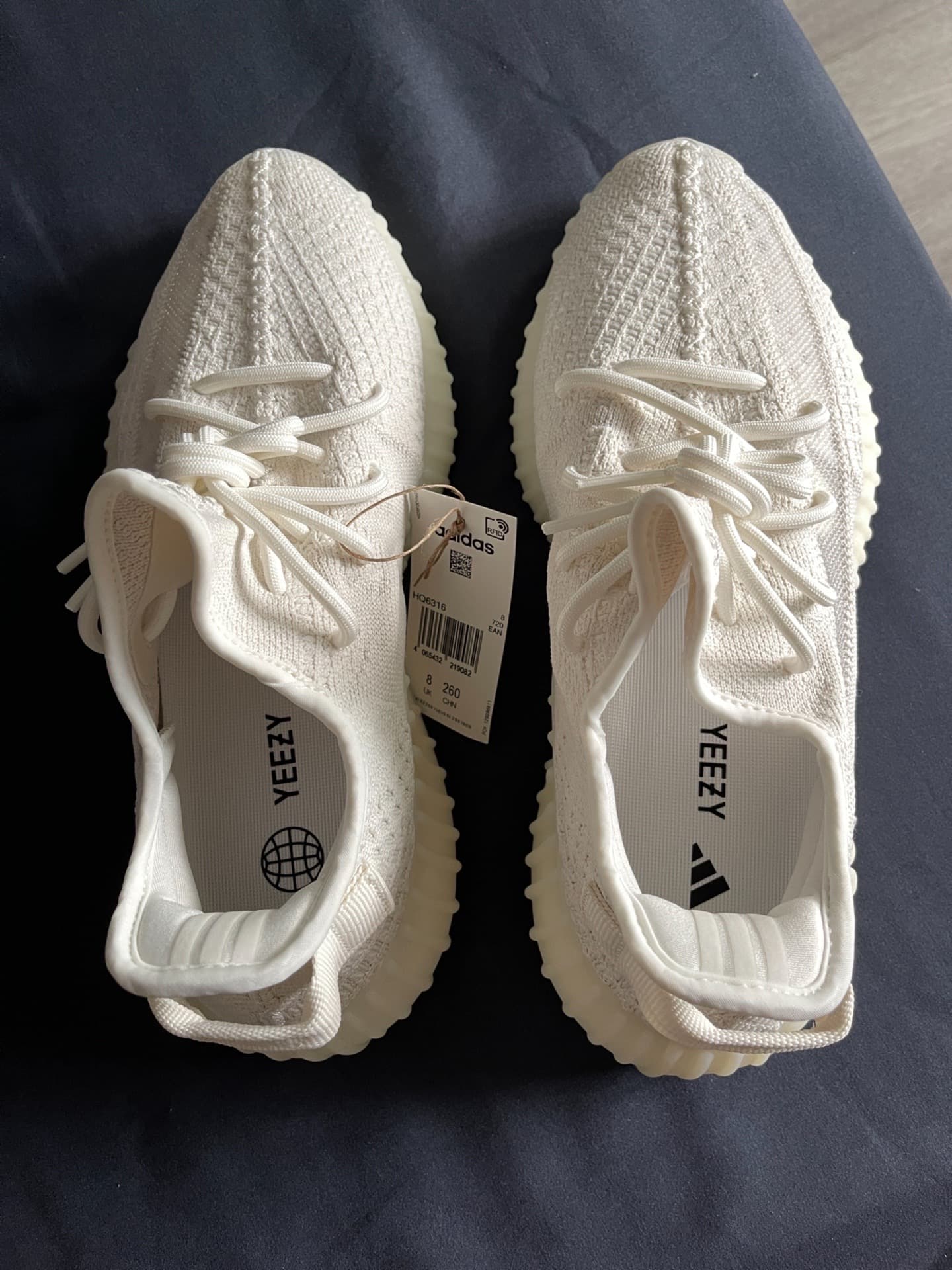 adidas originals Yeezy Boost 350 V2 Bone - photo of buyer Костя