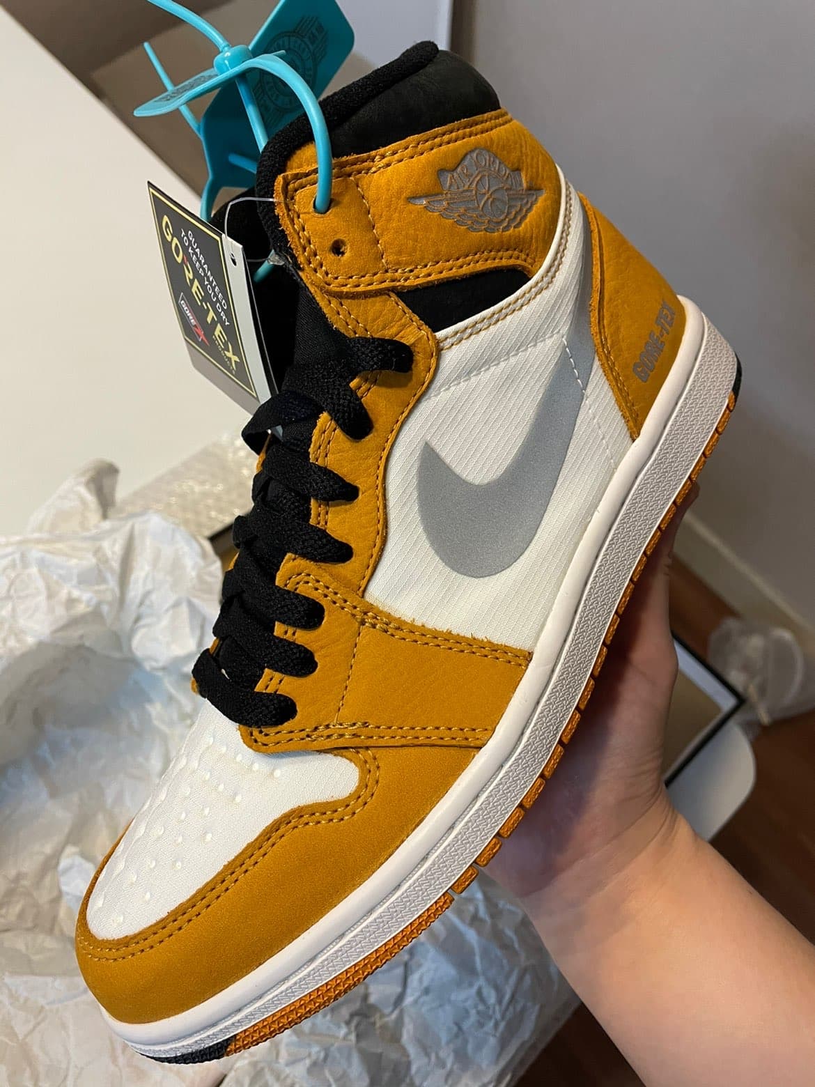 Jordan Air Jordan 1 element gore-tex "light curry" 3m - фото покупателя Вячеслав