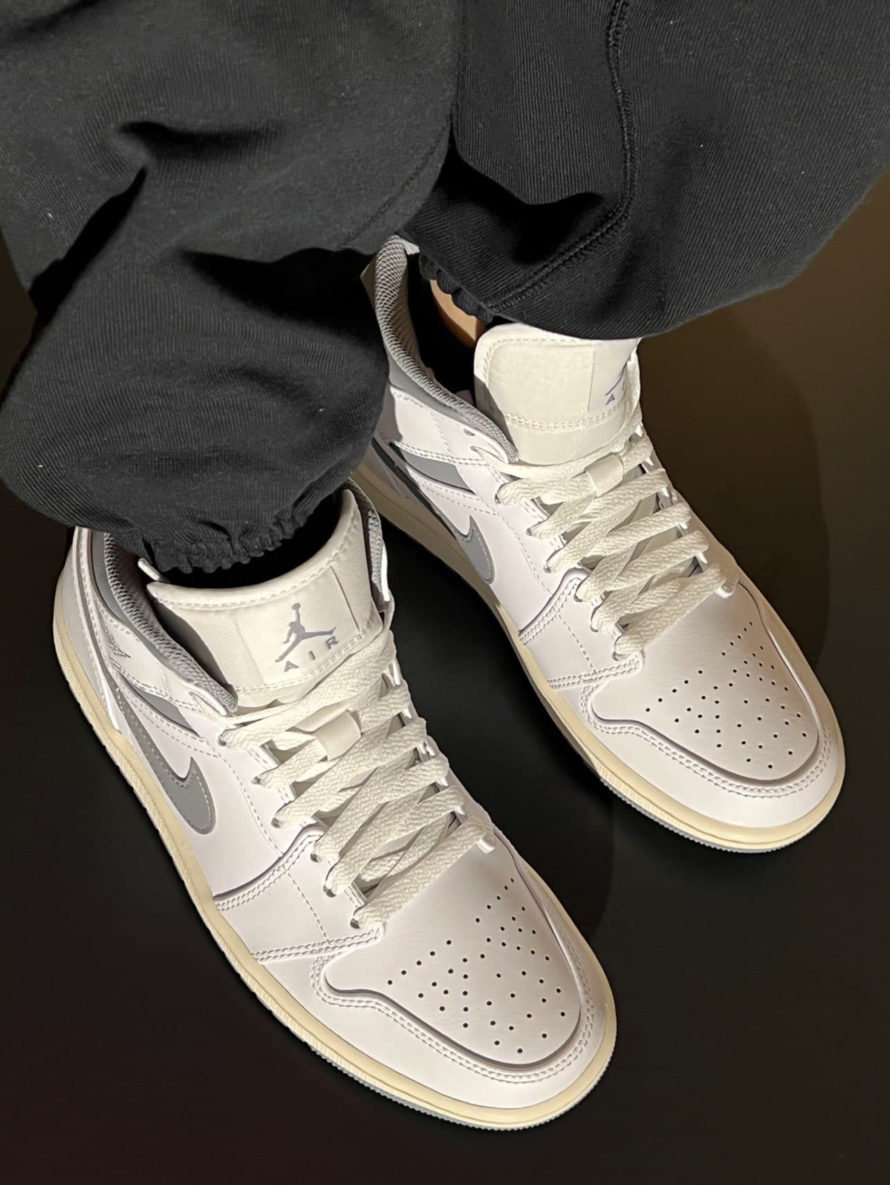 Jordan Air Jordan 1 Mid "Vintage Grey" - photo of buyer Федор