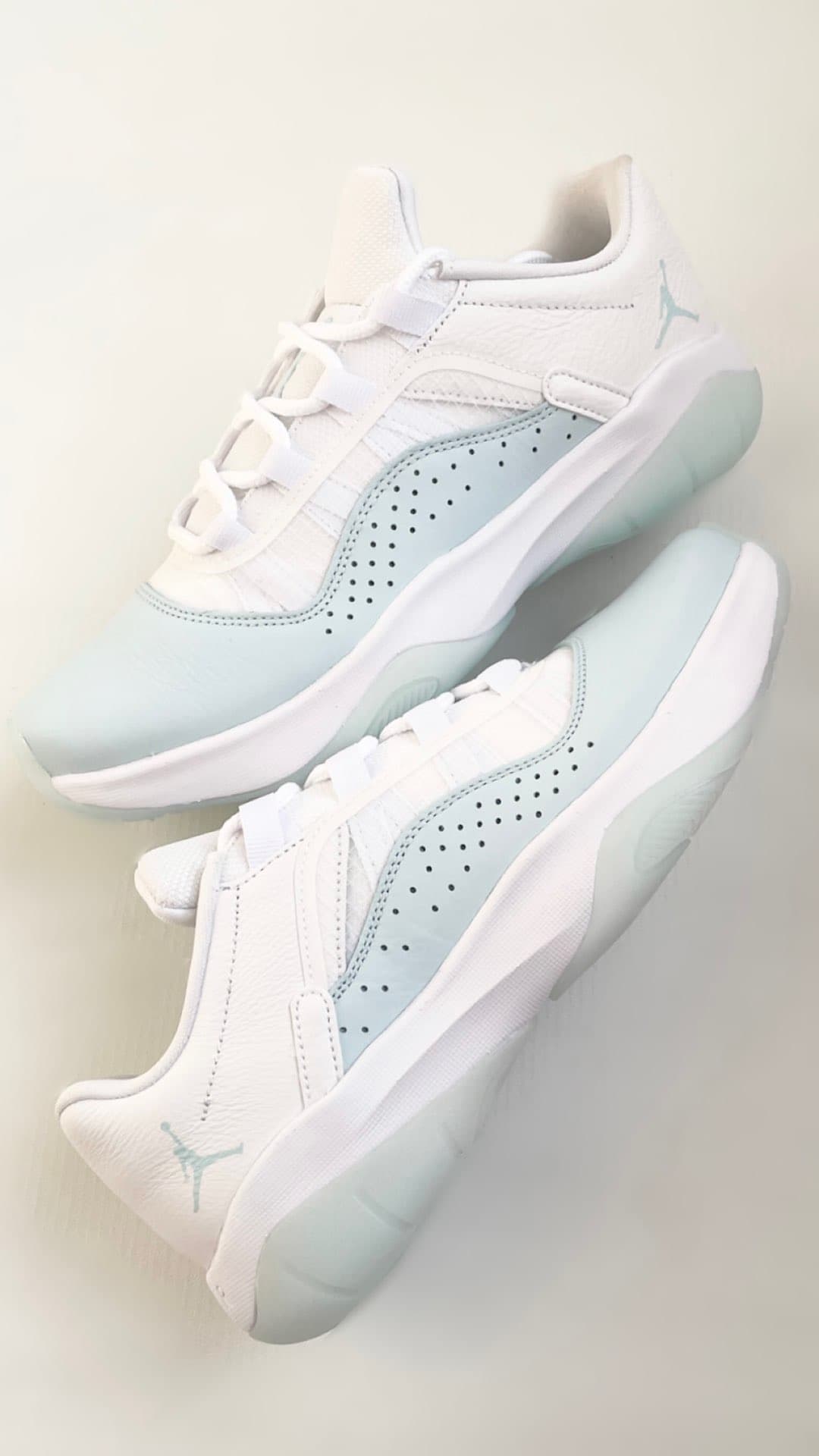 Jordan Air Jordan 11 cmft low "igloo" - фото покупателя Галина