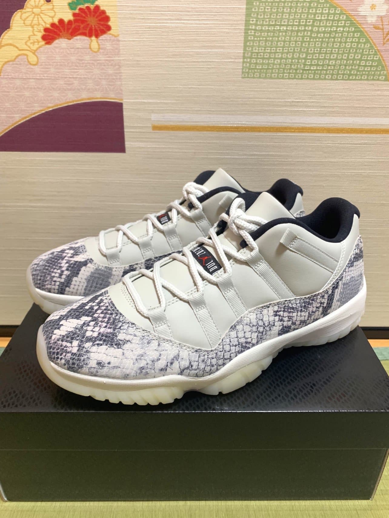 Jordan Air Jordan 11 snakeskin - фото покупателя Василий