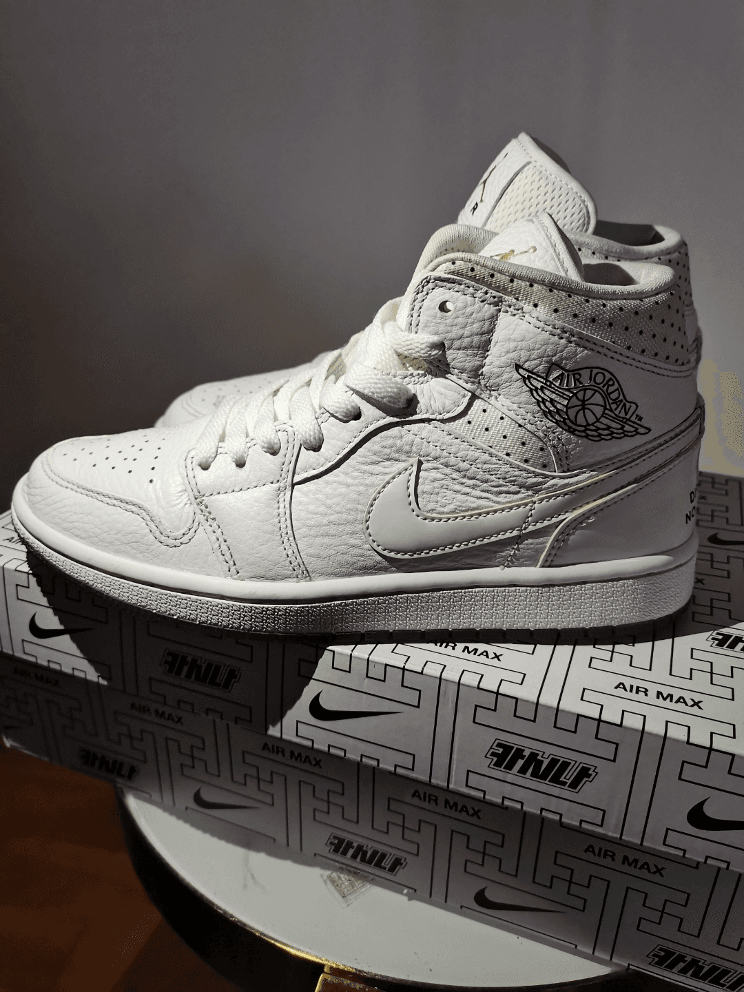 Jordan Air Jordan 1 Mid Nos Differences Nous Unissent - фото покупателя Олег