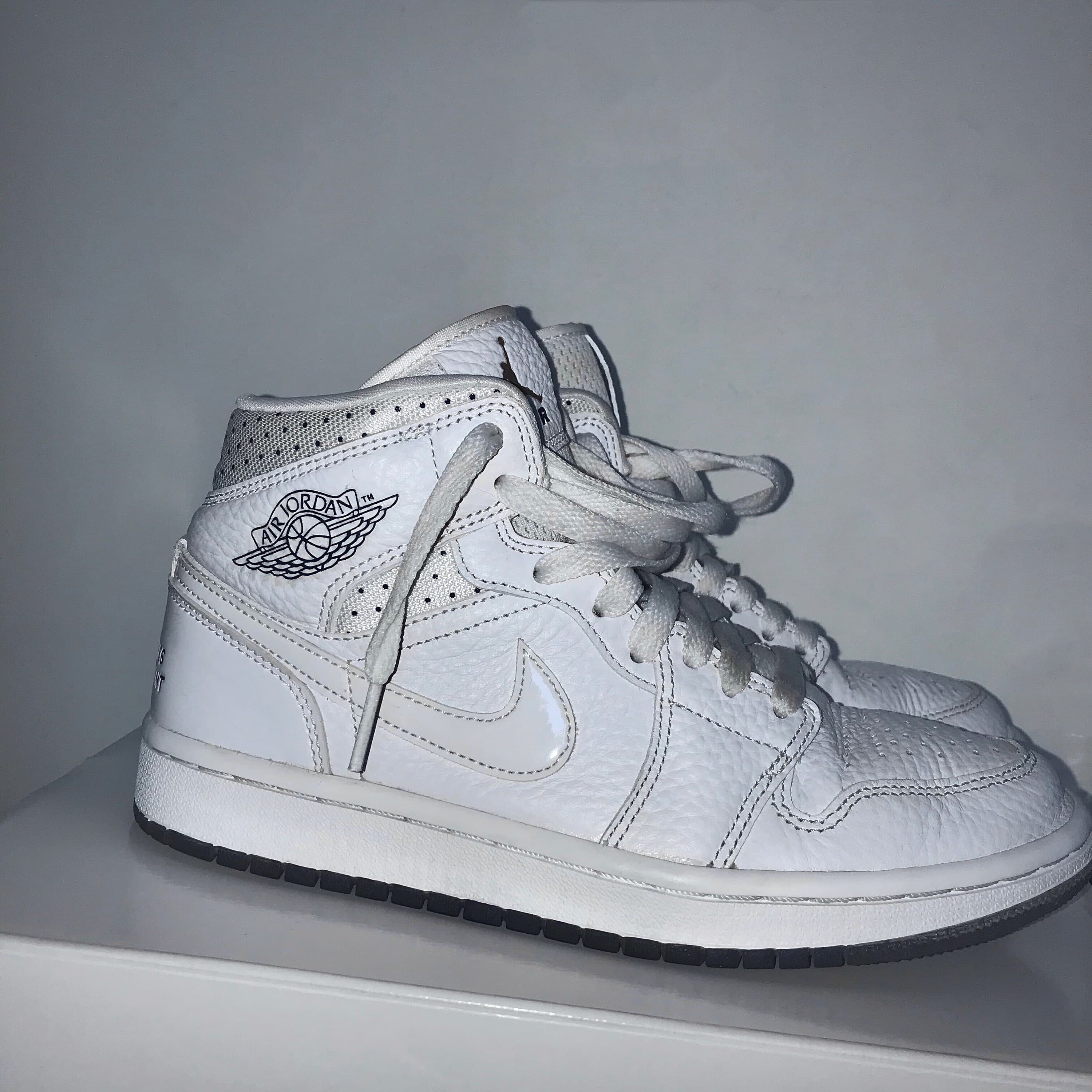 Jordan Air Jordan 1 Mid Nos Differences Nous Unissent - фото покупателя Евгений