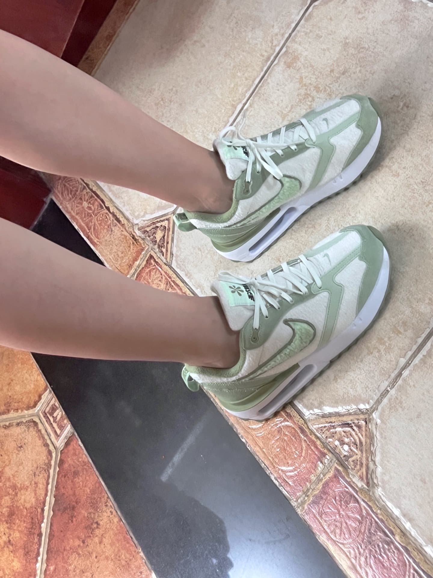 Nike Air Max Dawn - фото покупателя Валя
