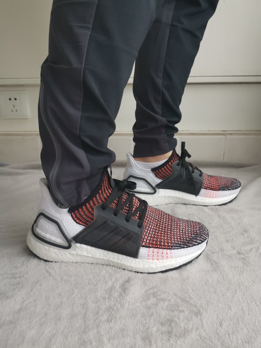 adidas UltraBoost 19 Solar Orange White Core - фото покупателя Юрий