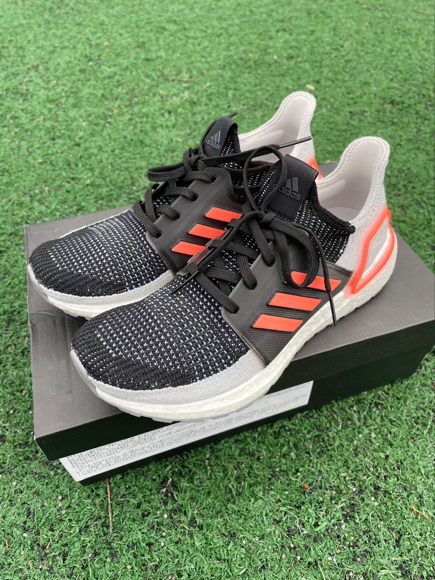 adidas UltraBoost 19 Solar Orange White Core - фото покупателя Василий