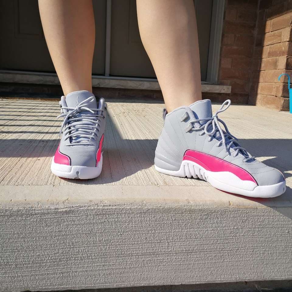 Jordan Air Jordan 12 Retro "Racer Pink" - фото покупателя Ира