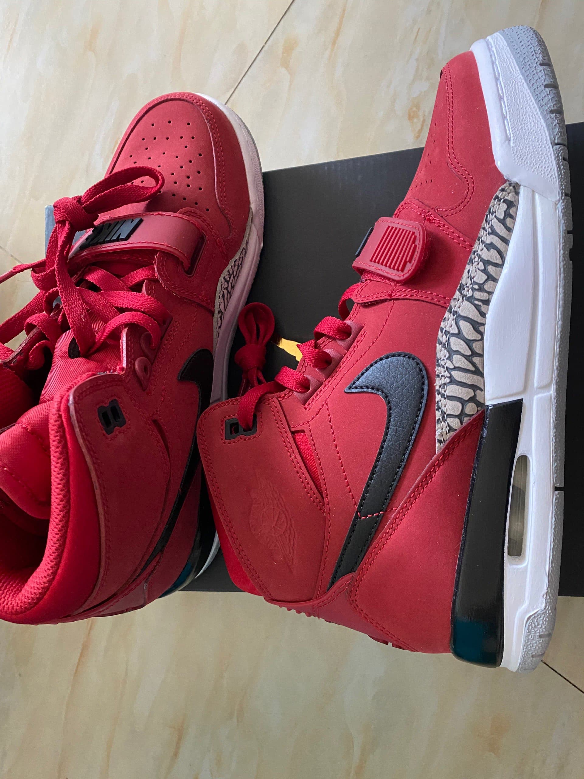 Jordan Legacy 312 Toro - фото покупателя Владимир