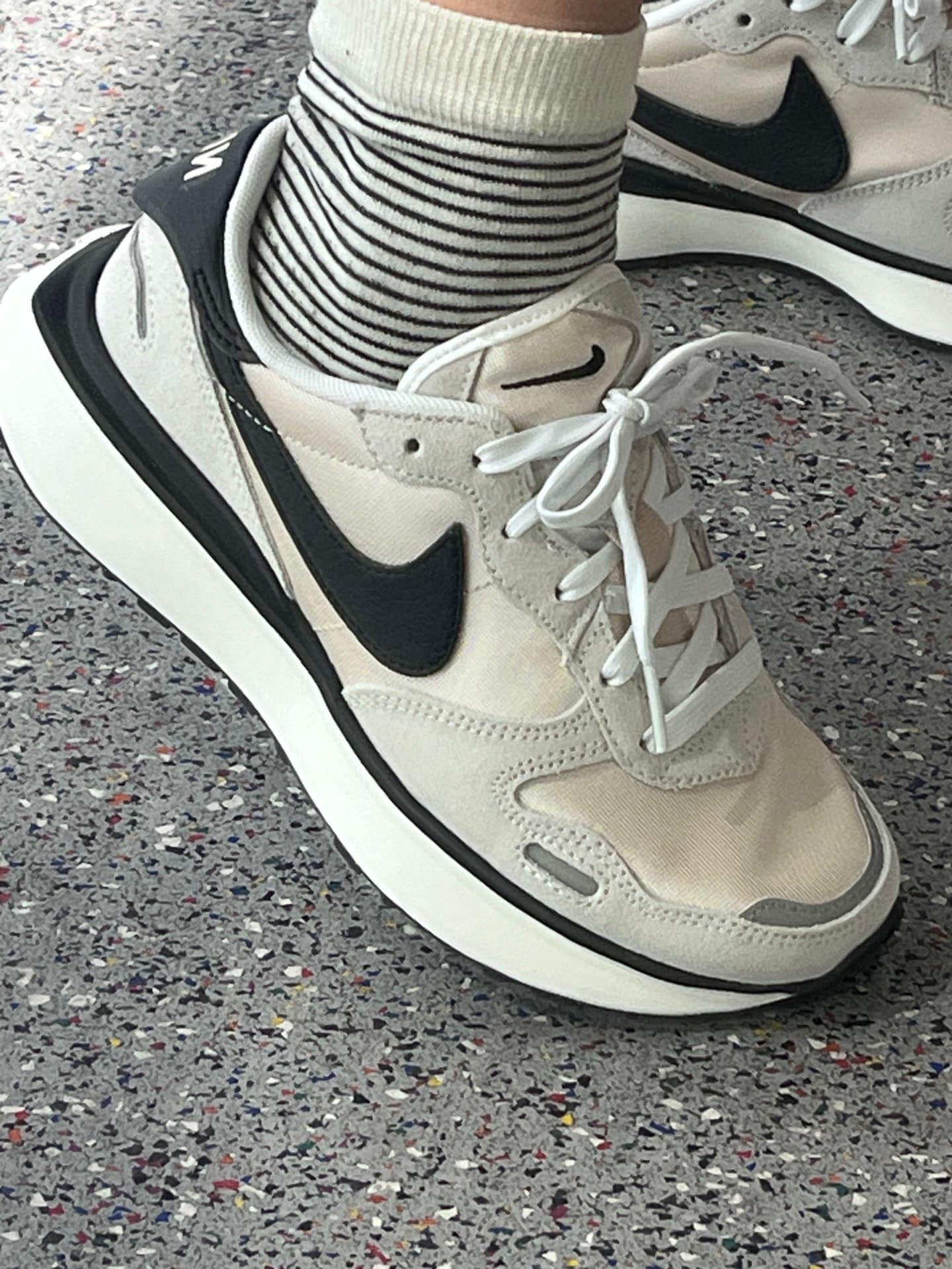 Nike Phoenix Waffle - фото покупателя Леонид