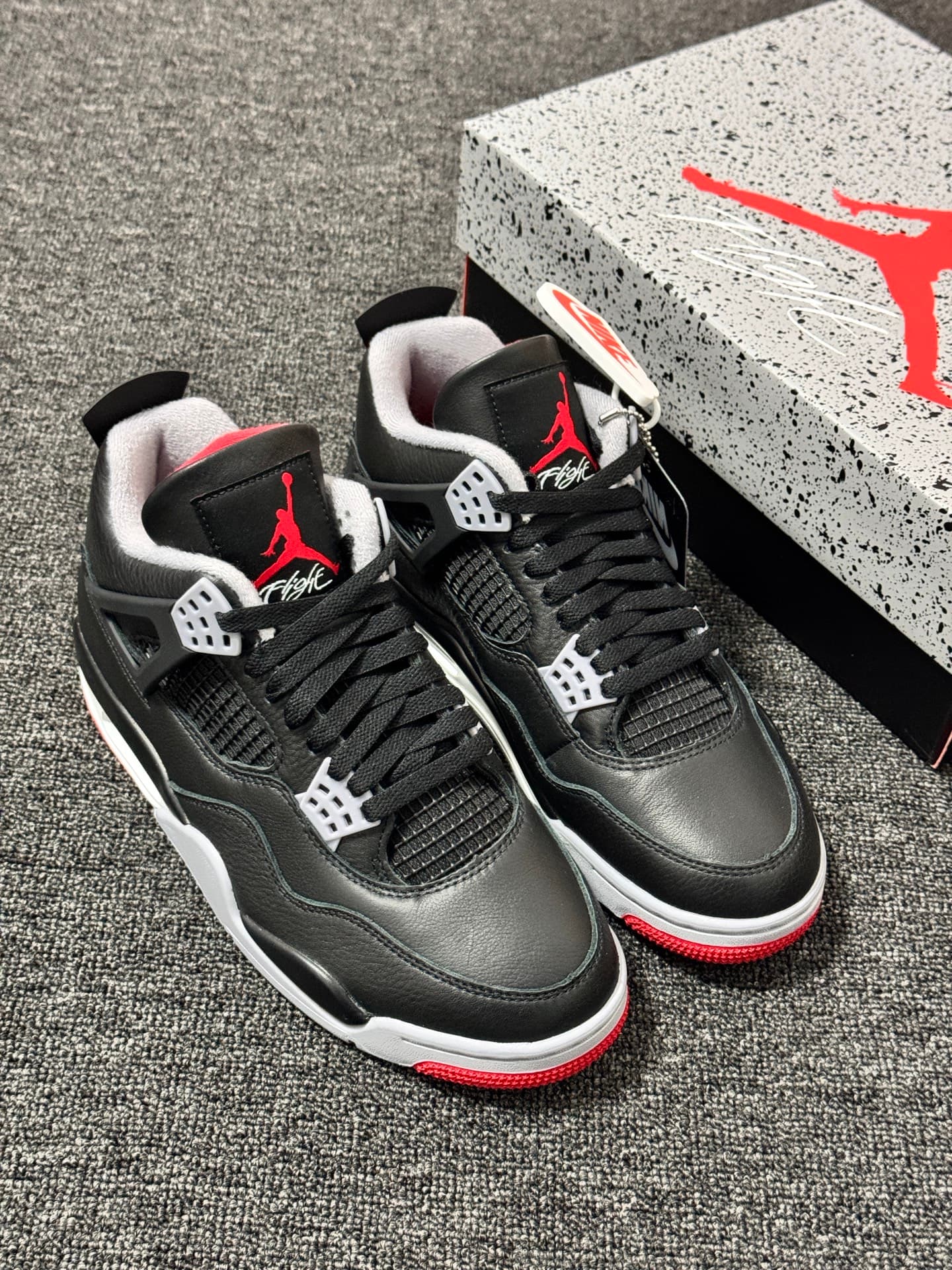 Jordan Air Jordan 4 Bred Reimagined 2024 - фото покупателя Гена
