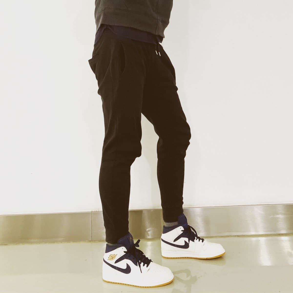Jordan Air Jordan 1 Mid Jeter - фото покупателя Паша