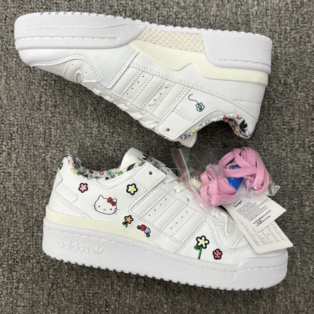 Hello Kitty/ x adidas originals FORUM - фото покупателя Лида
