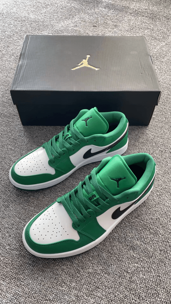 Jordan Air Jordan 1 Low GS Pine Green - фото покупателя Паша
