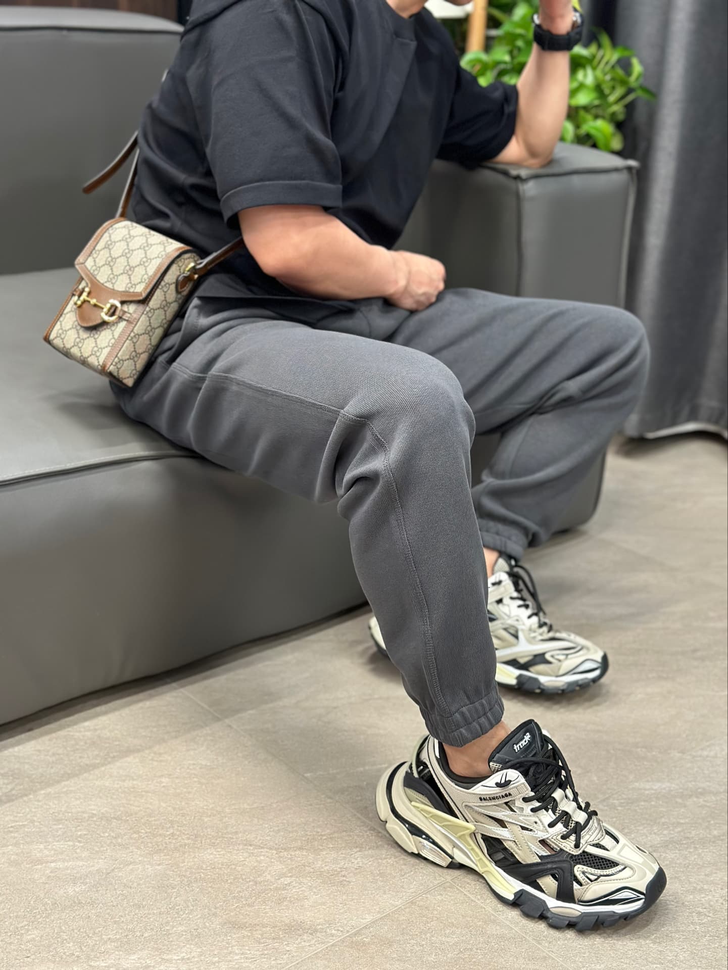 Balenciaga Track 2.0 Beige - фото покупателя Алексей