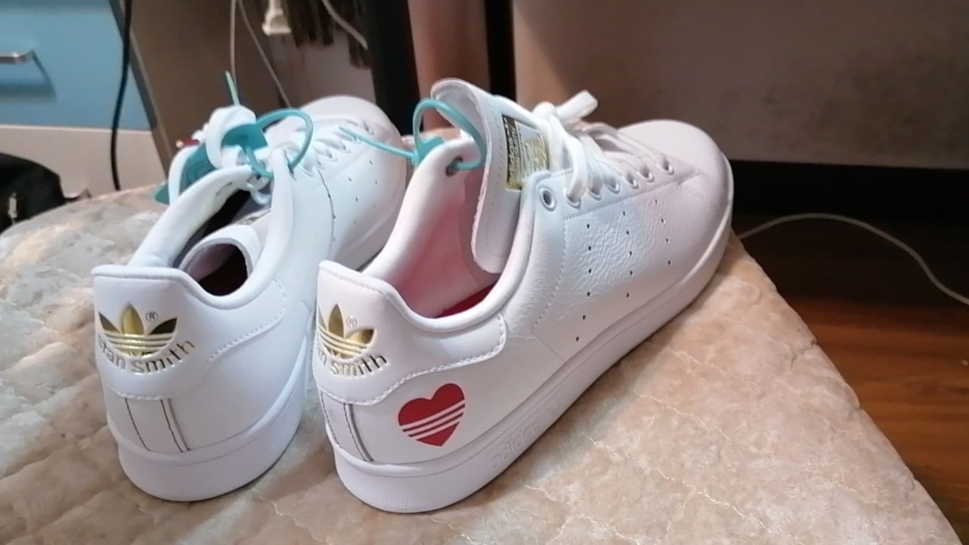 adidas originals StanSmith Valentines Day 2020 - photo of buyer Олеся