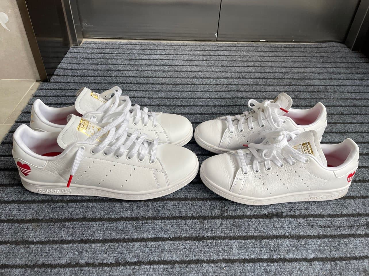 adidas originals StanSmith Valentines Day 2020 - photo of buyer Вова