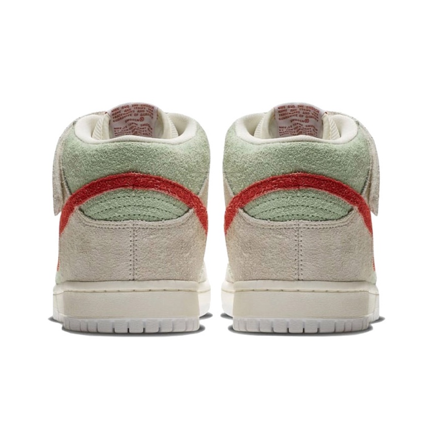 Nike Dunk SB White Widow - вид сзади