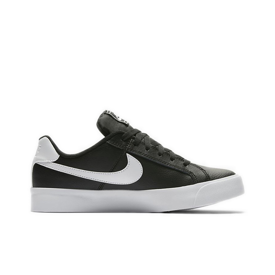 Nike Court Royale AC - view from the inside