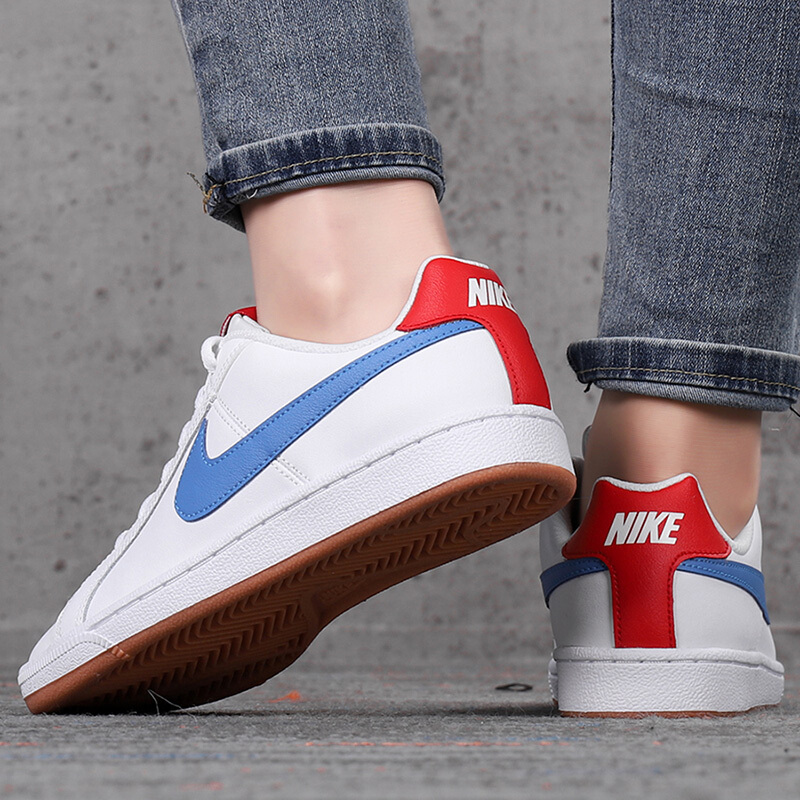 Nike Court Royale - вид сзади