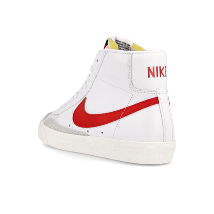 Nike Blazer 77 "Habanero Red" - вид сзади