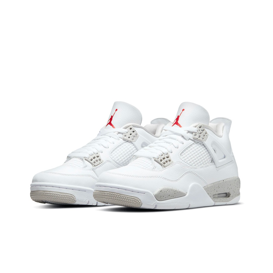 Jordan Air Jordan 4 "White Oreo" - вид спереди