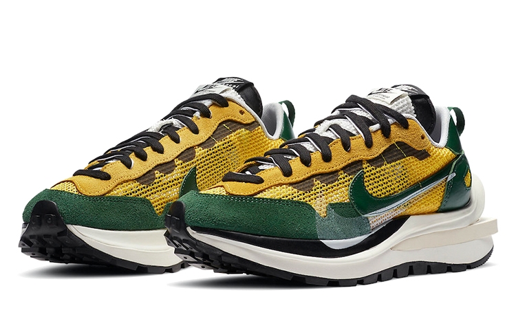 Sacai x Nike VaporWaffle tour yellow - вид спереди