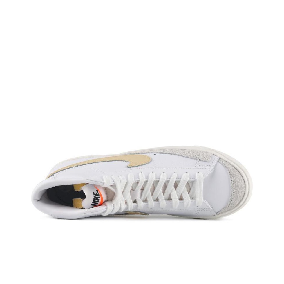 Nike Blazer "Pale Orange" - вид спереди