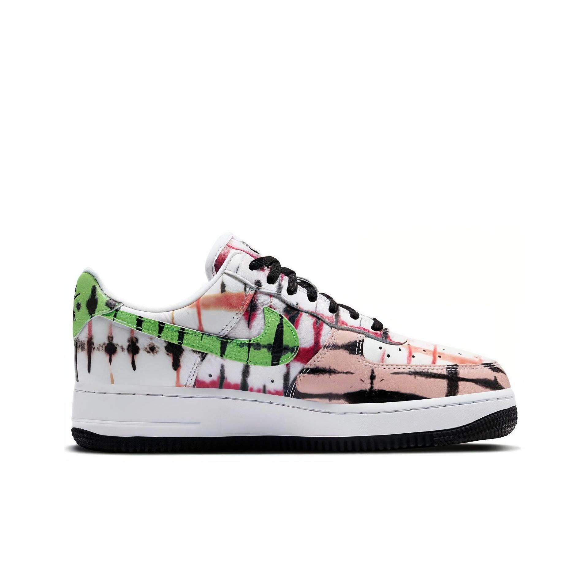 Nike Air Force 1 Low Black Tie Dye - вид с внутренней стороны