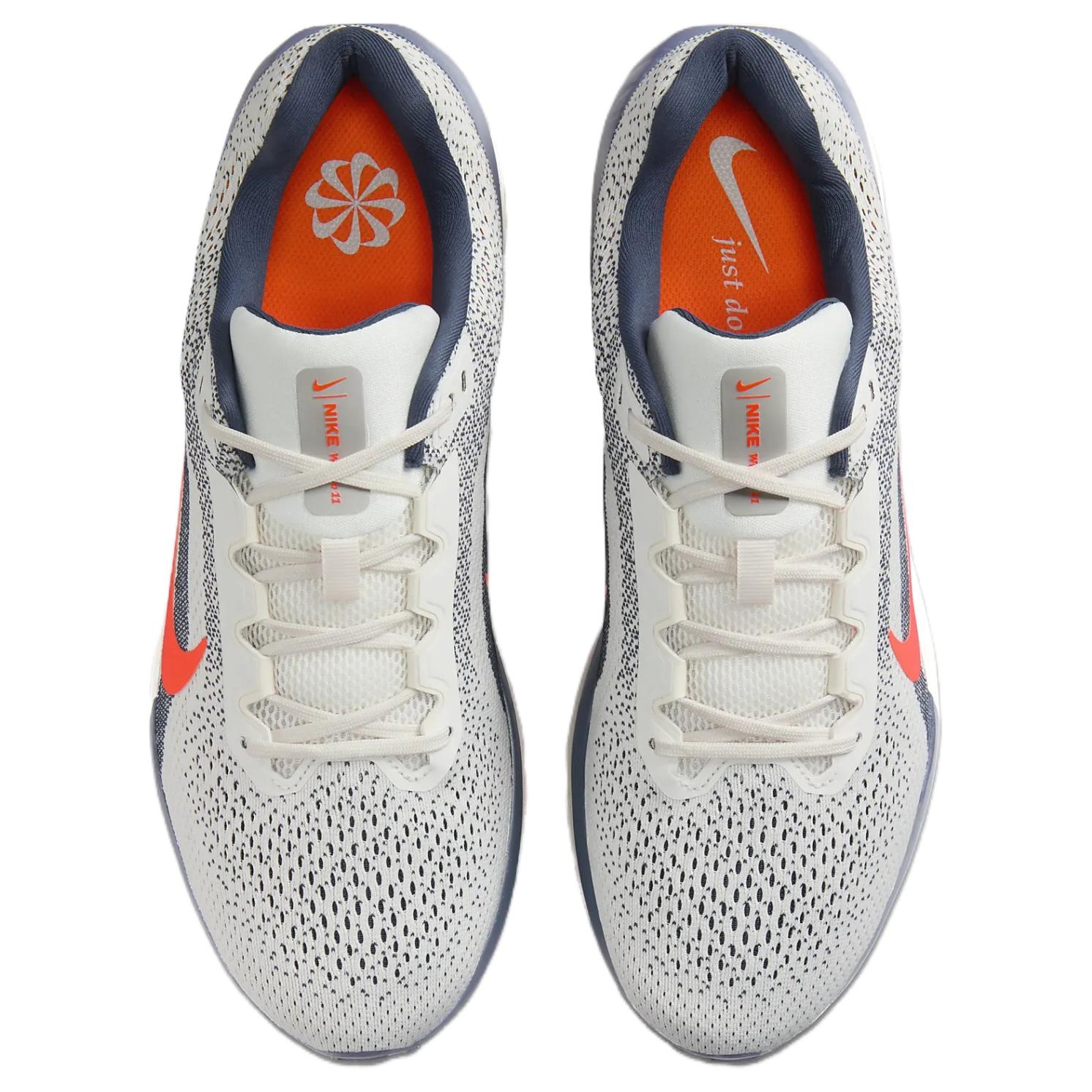 Nike Winflo 11 Sail Thunder Blue Light Iron Ore Total Orange - вид сзади