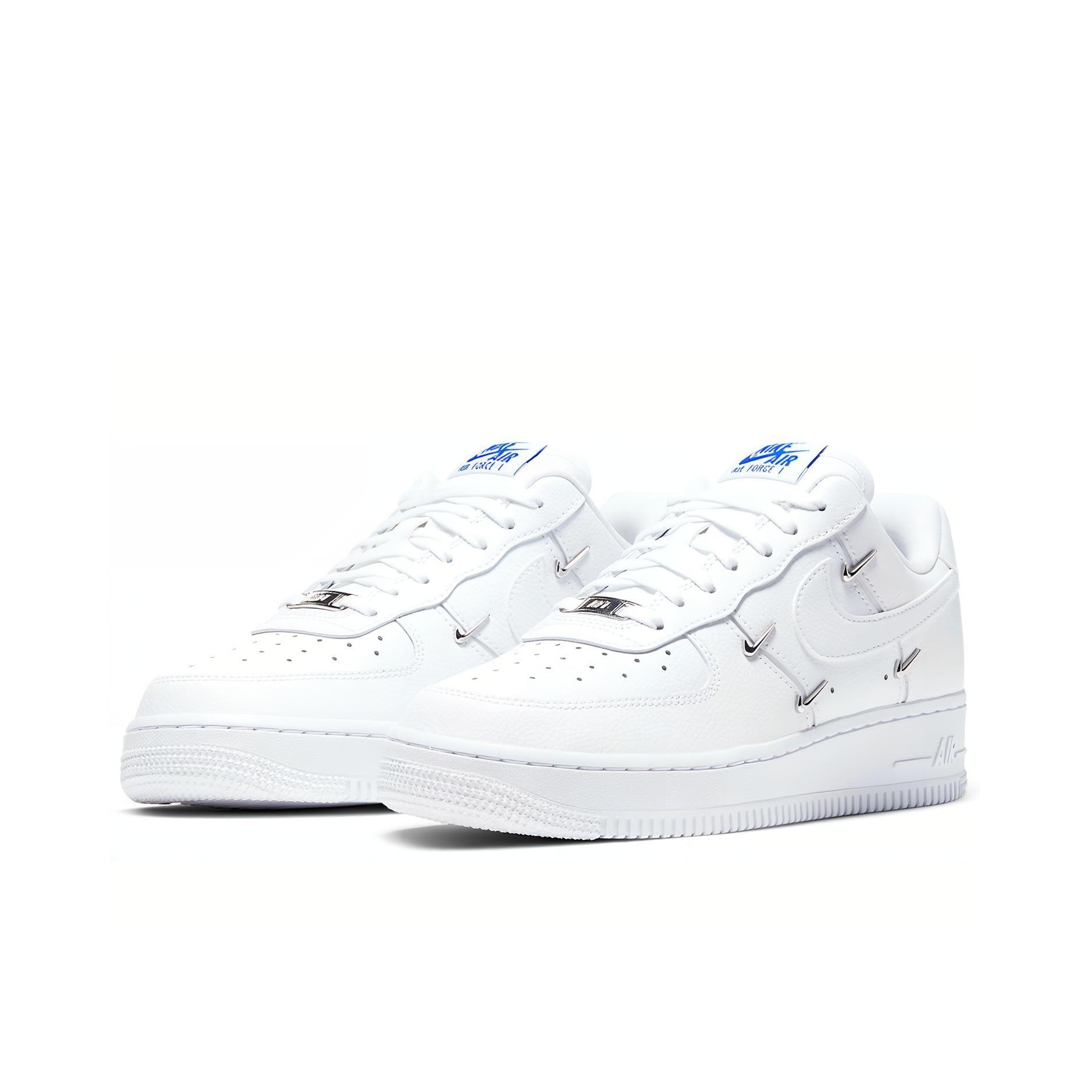 Nike Air Force 1 07 LX "Chrome Luxe" - вид спереди