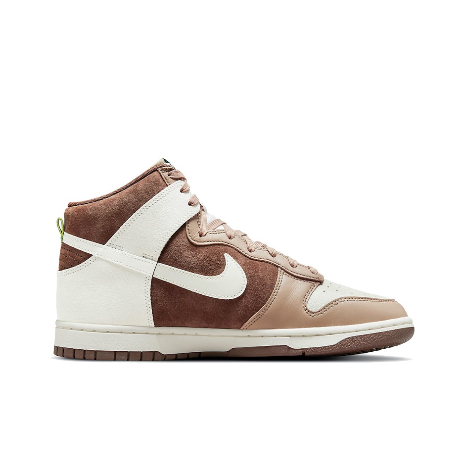 Nike Dunk Retro PRM "Light Chocolate" - вид с внутренней стороны