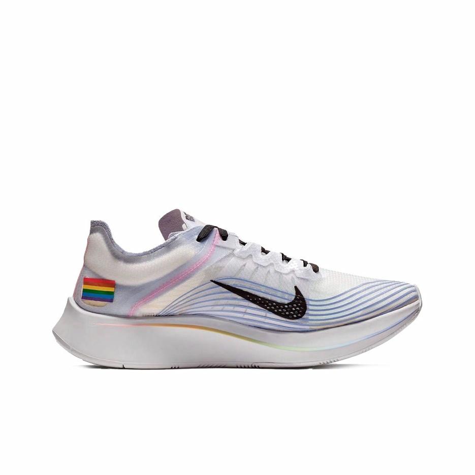 Nike Zoom Fly 1 Be True - вид с внутренней стороны