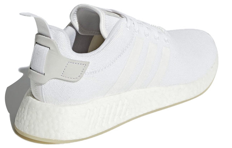 adidas NMD R2 Triple White - вид сзади