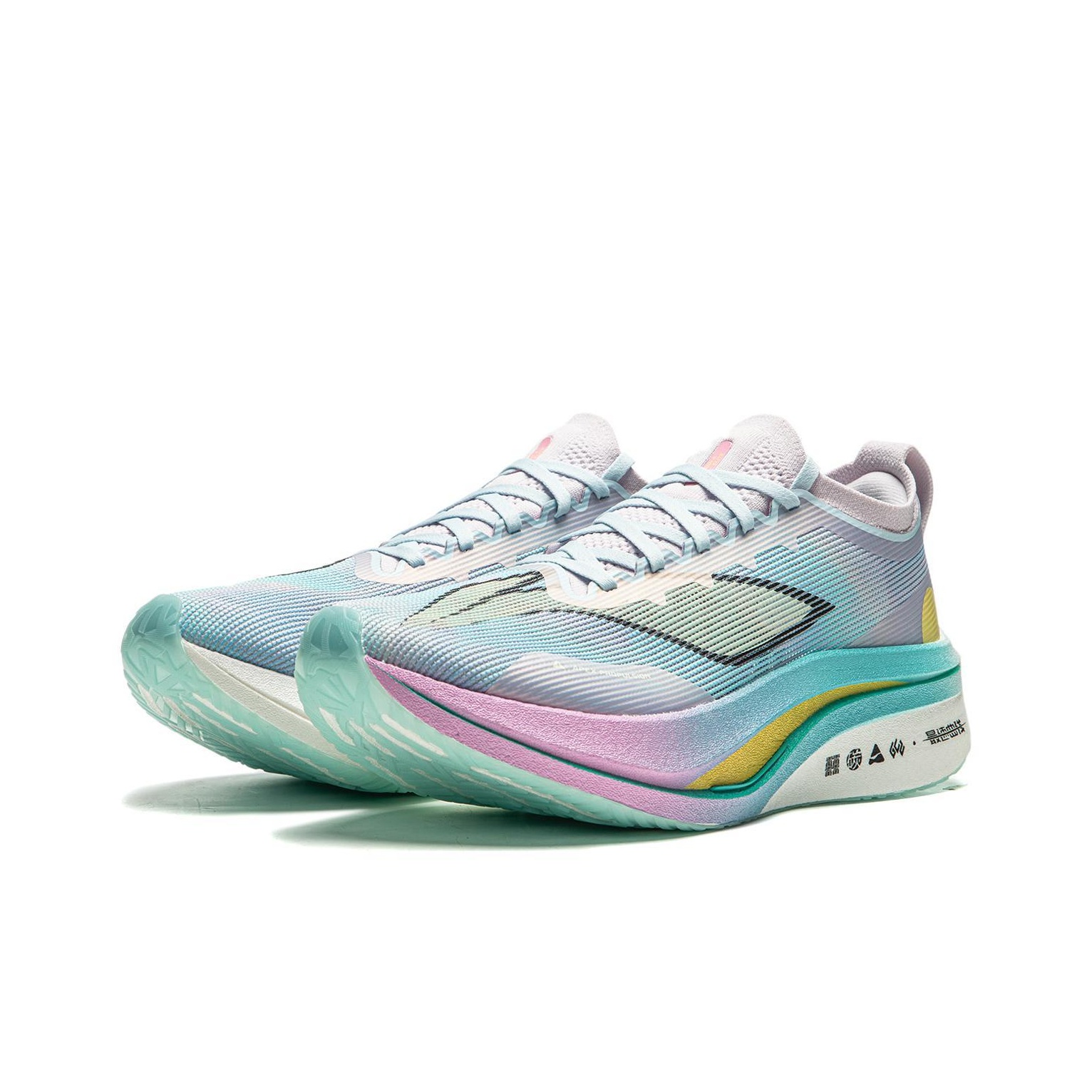 Li-Ning Feidian 4 Ultra - вид спереди