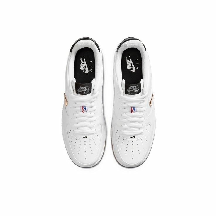 NBA x Nike Air Force 1 '07 LV8 'White Pure Platinum' - вид сзади
