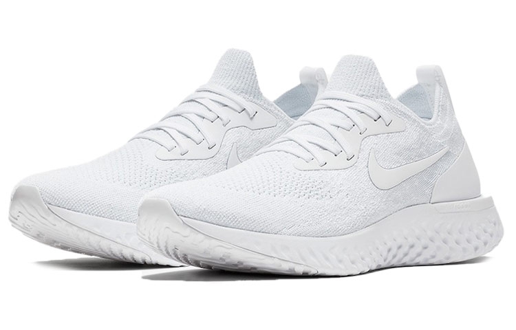 Nike Epic React Flyknit True White - вид с внутренней стороны