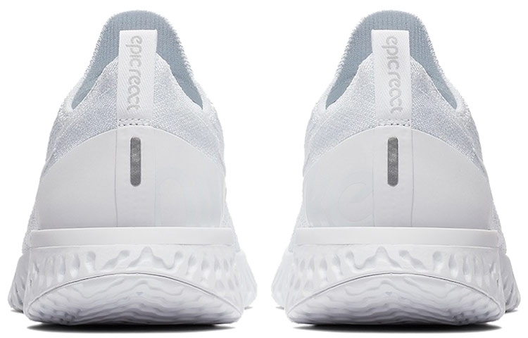 Nike Epic React Flyknit True White - вид сзади