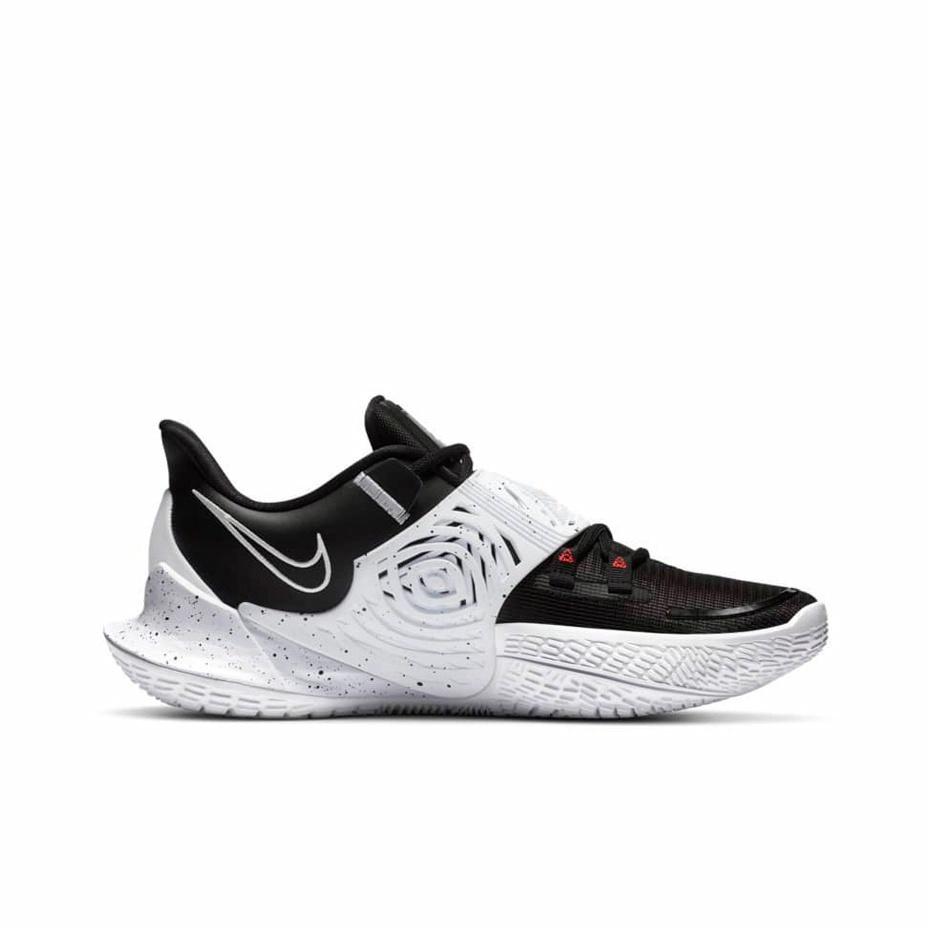 Nike Kyrie Low 3 Team 'Black White' - вид с внутренней стороны