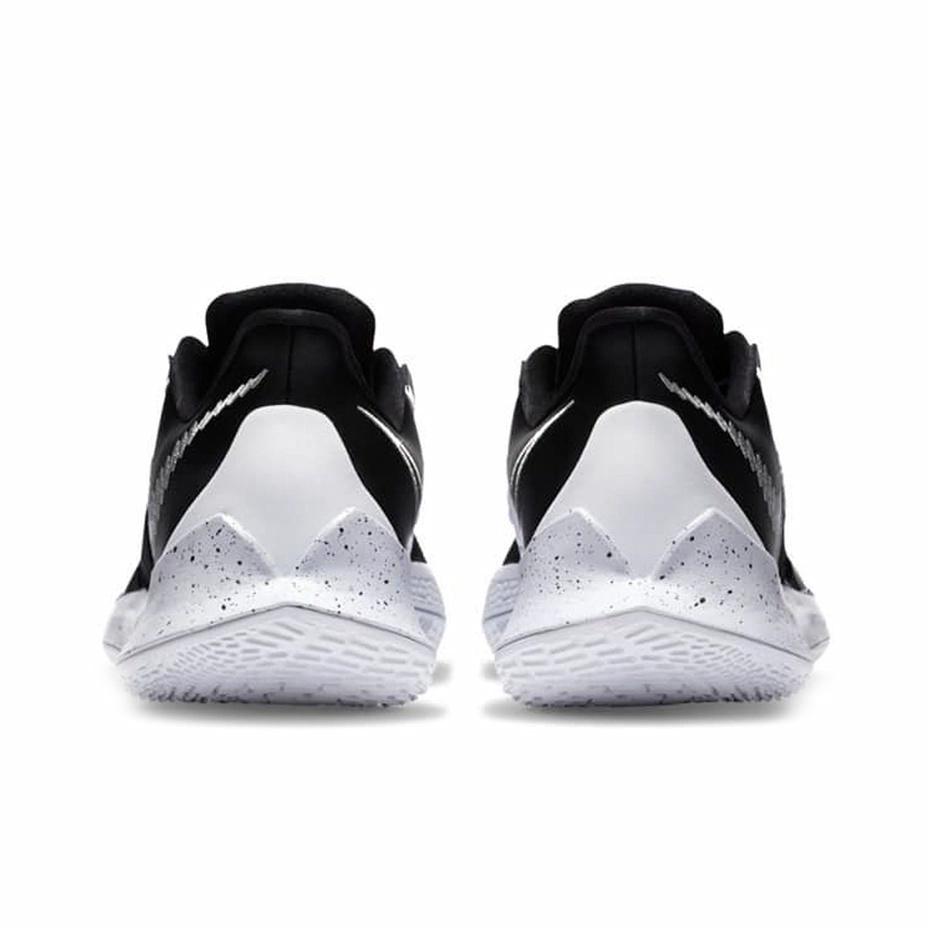 Nike Kyrie Low 3 Team 'Black White' - подошва