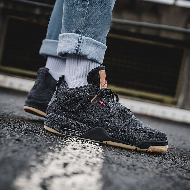 Air Jordan 4 Retro Levis Black - вид с внутренней стороны