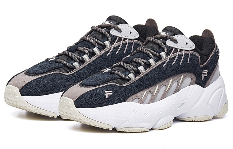 FILA Ade Low Brown - вид спереди