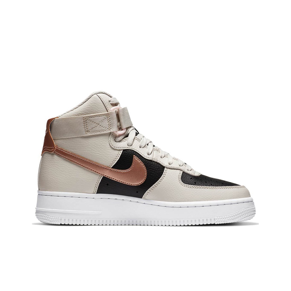 Nike Air Force 1 High Light Wood Brown - вид с внутренней стороны