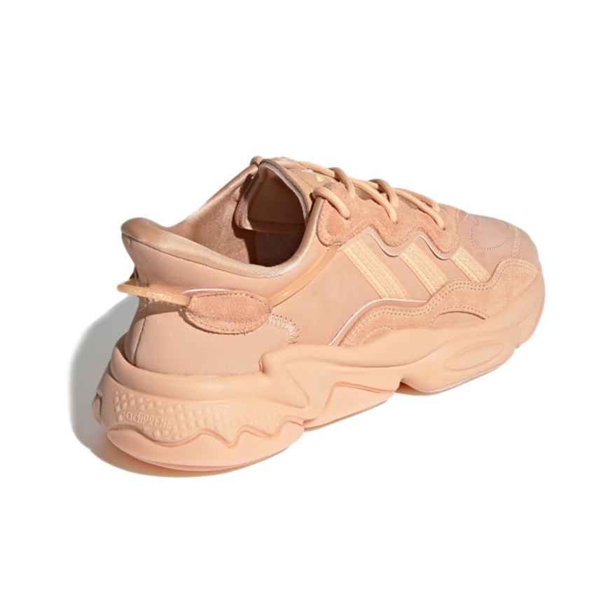 adidas originals Ozweego Glow Orange/Orange Tint Athletic Shoe - вид сзади