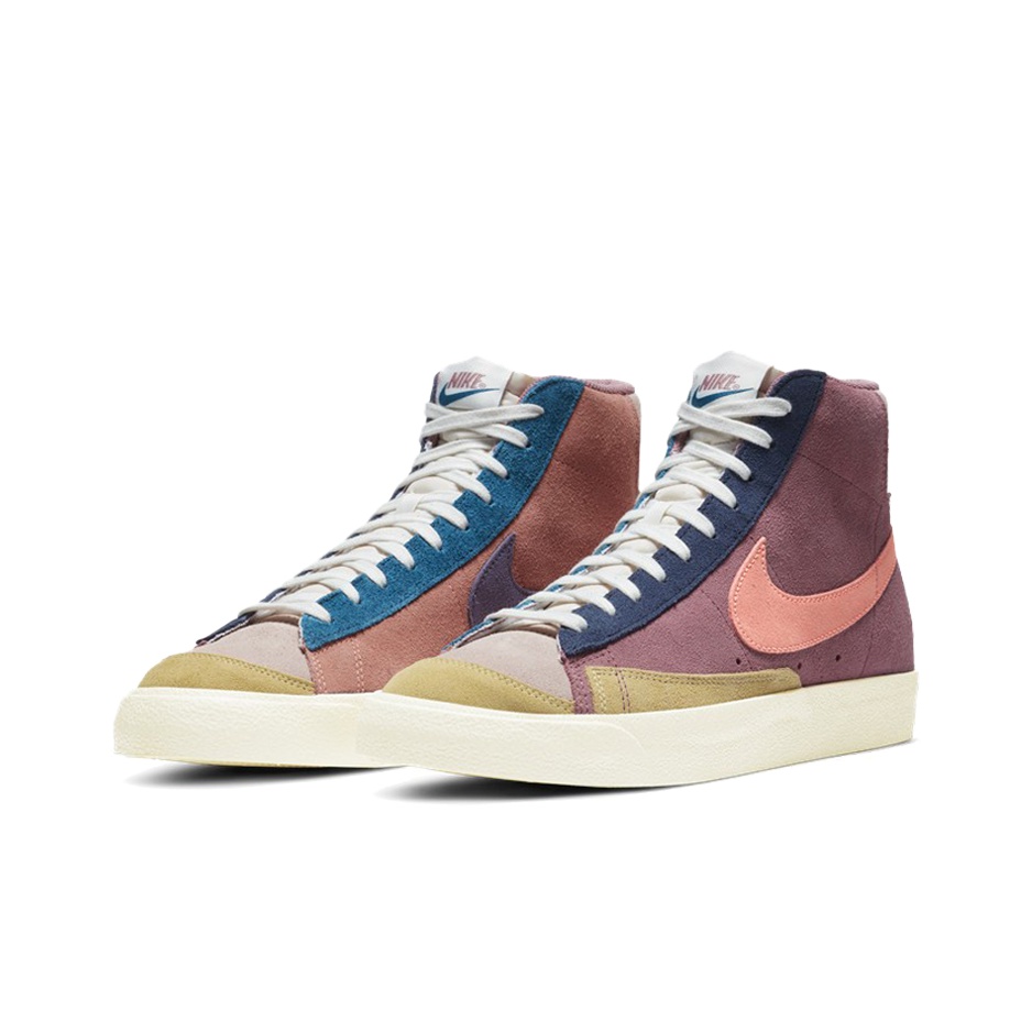 Nike Blazer Mid '77 Desert Berry - вид спереди