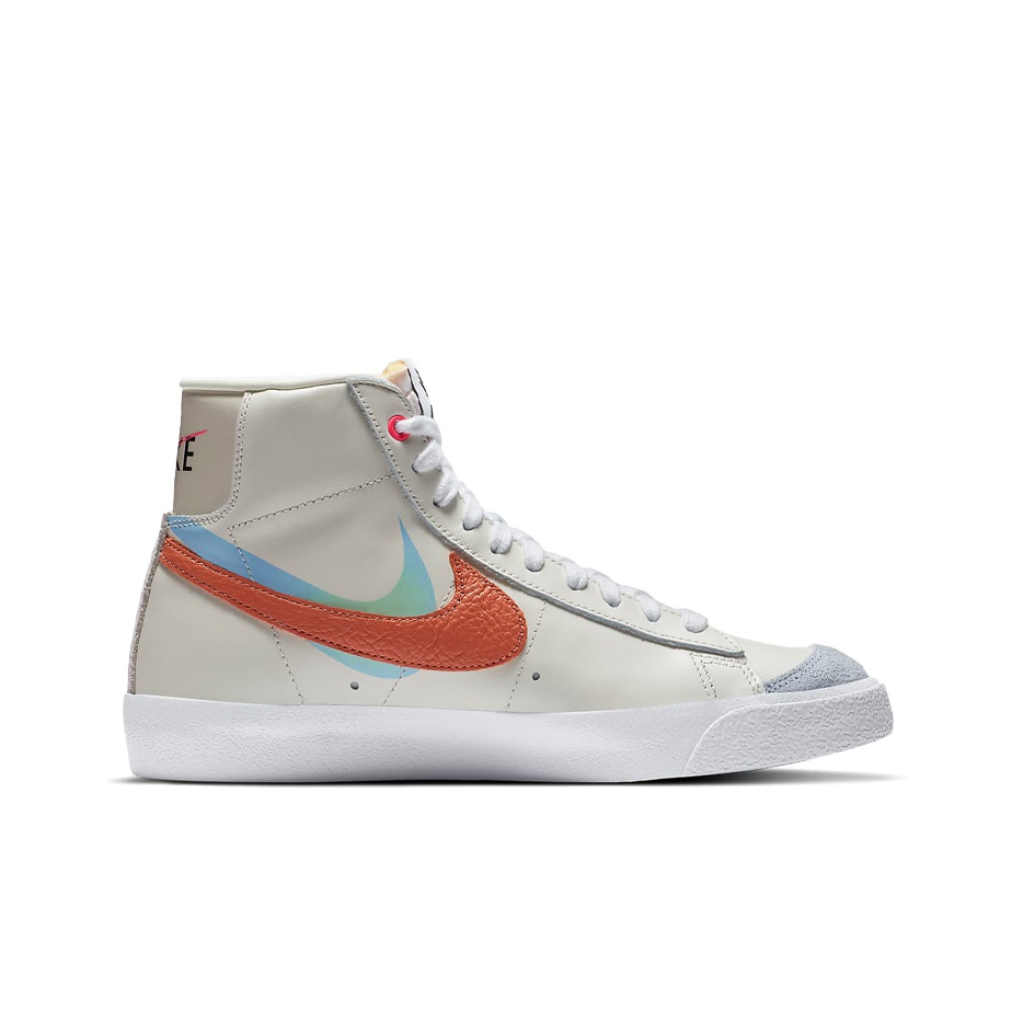 Nike Blazer Mid '77 "Cream Red Blue" - вид с внутренней стороны