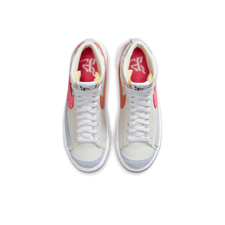 Nike Blazer Mid '77 "Cream Red Blue" - вид сзади